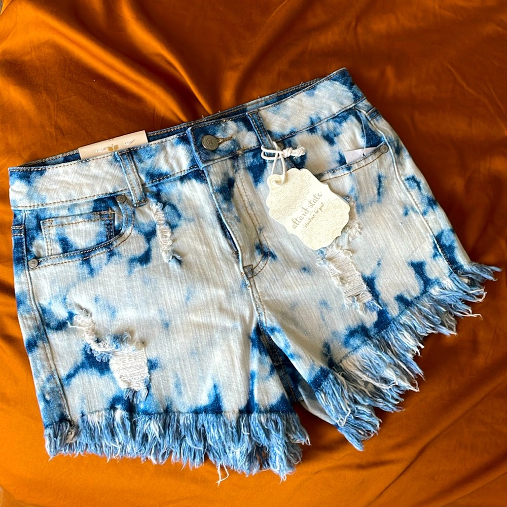 NWT Altar’d State Frayed Denim Shorts Tie Dye